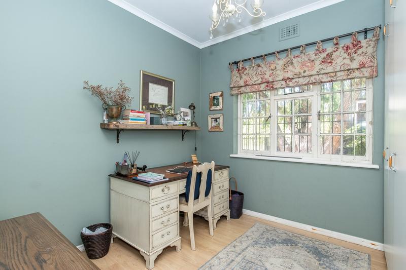 4 Bedroom Property for Sale in Constantia Western Cape